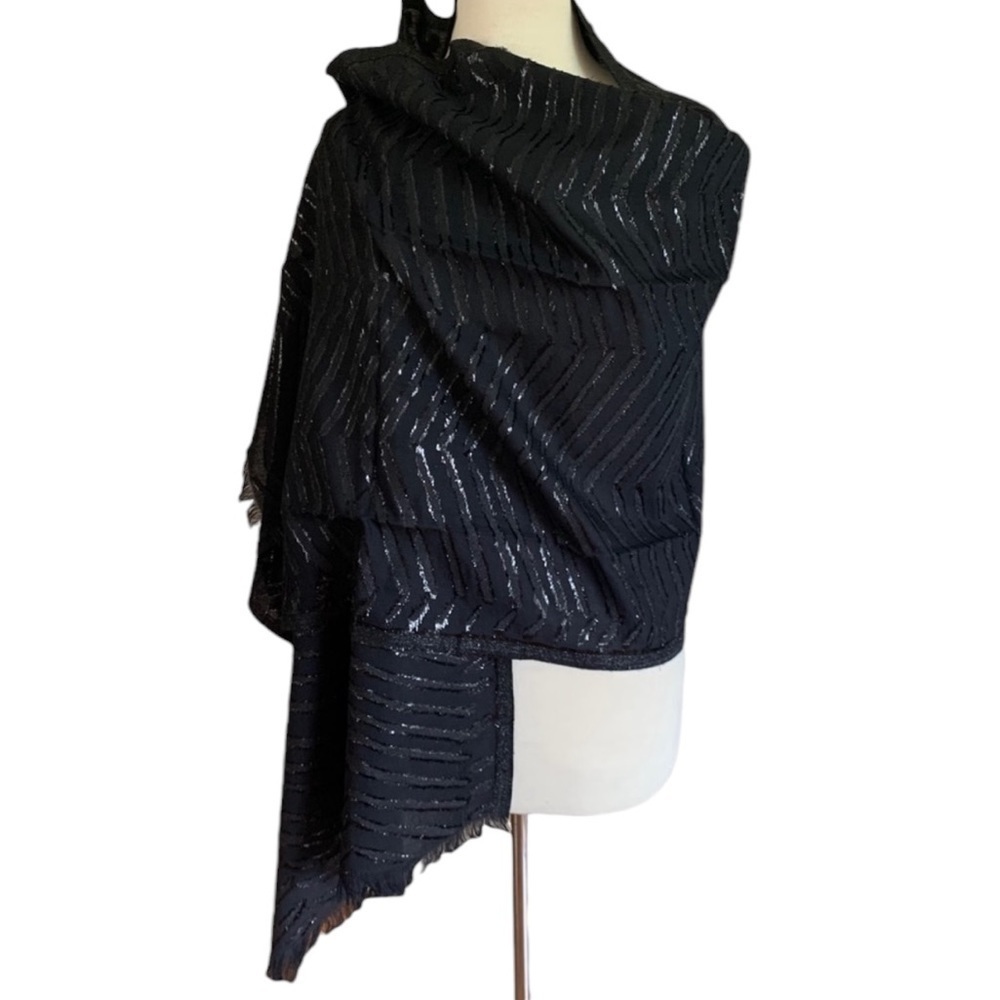 BADGLEY MISCHKA Black Wool-blend Metallic Scarf Wrap